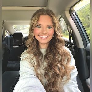 Meet your Posher, Hailey